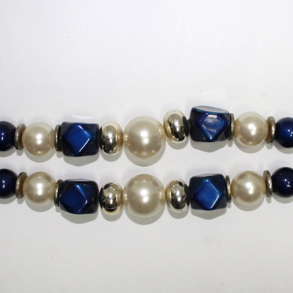 Blue, Silver Bead & Imitation Pearl 30" Long Resin Spring Ring Clasp Necklace - Picture 7 of 9